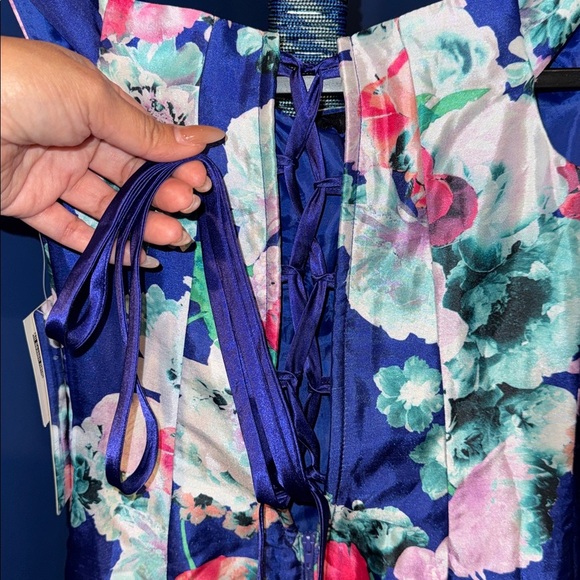 My Michelle- NWT Off the Shoulder Blue Floral Mermaid Gown Size 0 - Picture 11 of 14